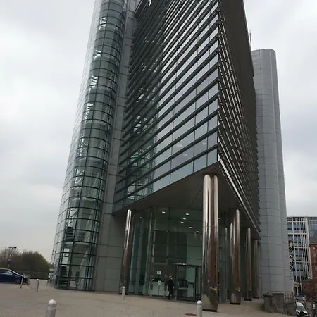 Leeds City Train Stn Apt ليدز