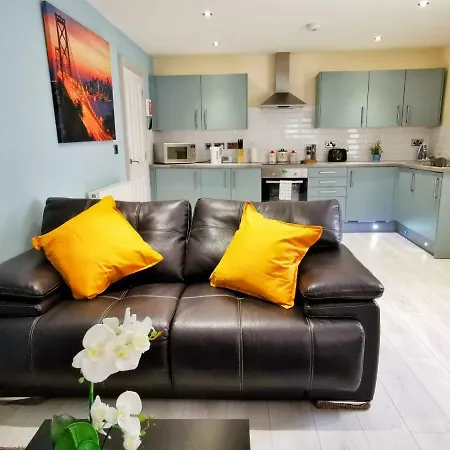 Apartment Leeds City Train Stn Apt *