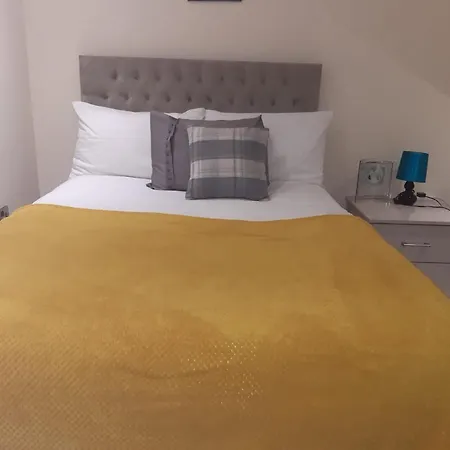 Leeds City Train Stn Apt ليدز